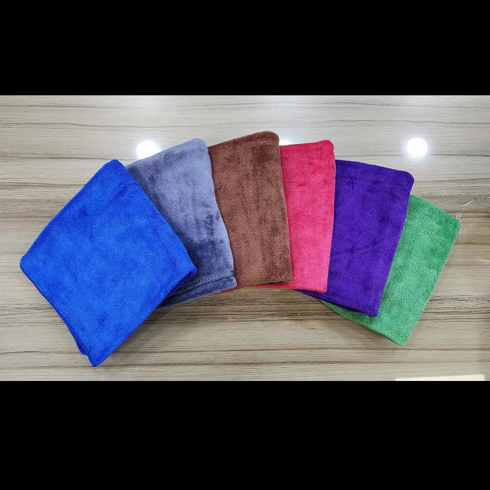 Gladiator Multi-Color Microfiber Car Cleaning Cloth – Long 65x35 cm – One Piece (comes in 6 Colors: Purple, Blue, Green, Red, Brown, Grey)
